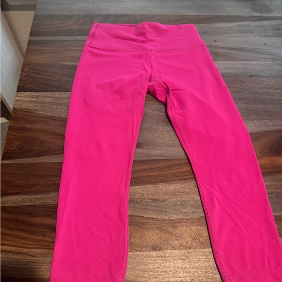 Lululemon Wundertrain Ripened Raspberry size 8 - Picture 1 of 3